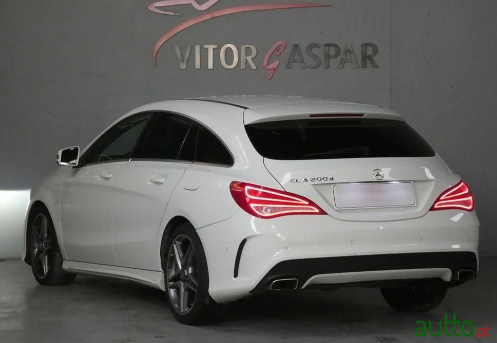 2015' Mercedes-Benz CLA 200 photo #4