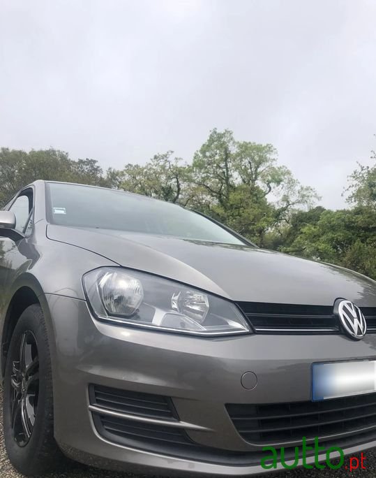 2014' Volkswagen Golf photo #6