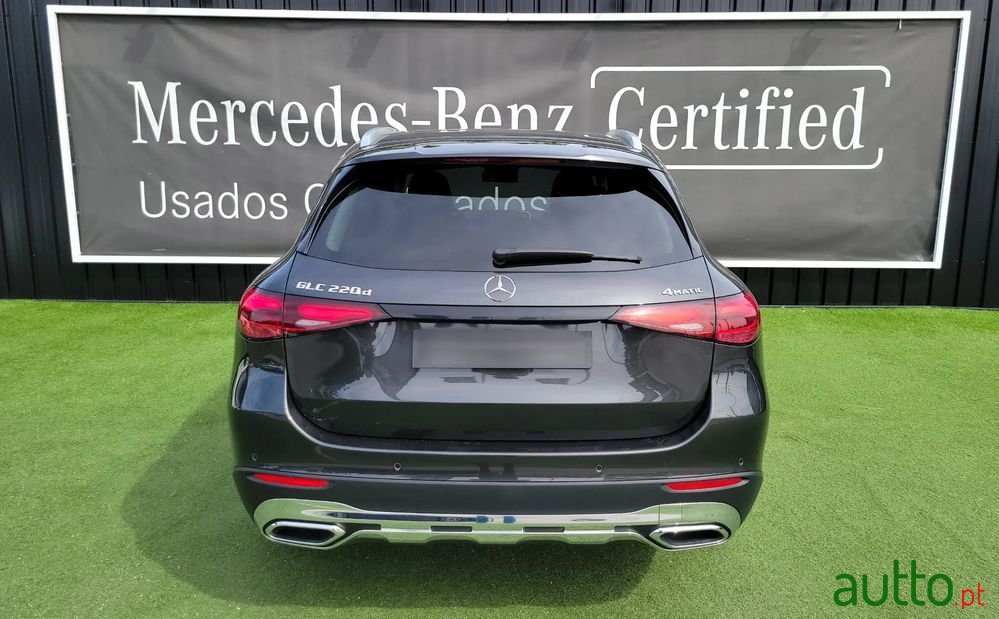 2023' Mercedes-Benz GLC 220 D 4Matic photo #5