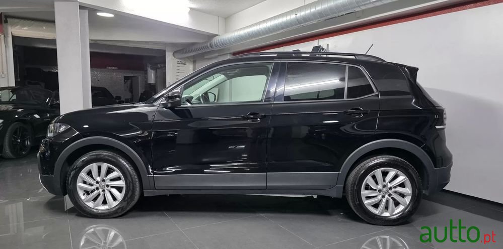 2020' Volkswagen T-Cross photo #2