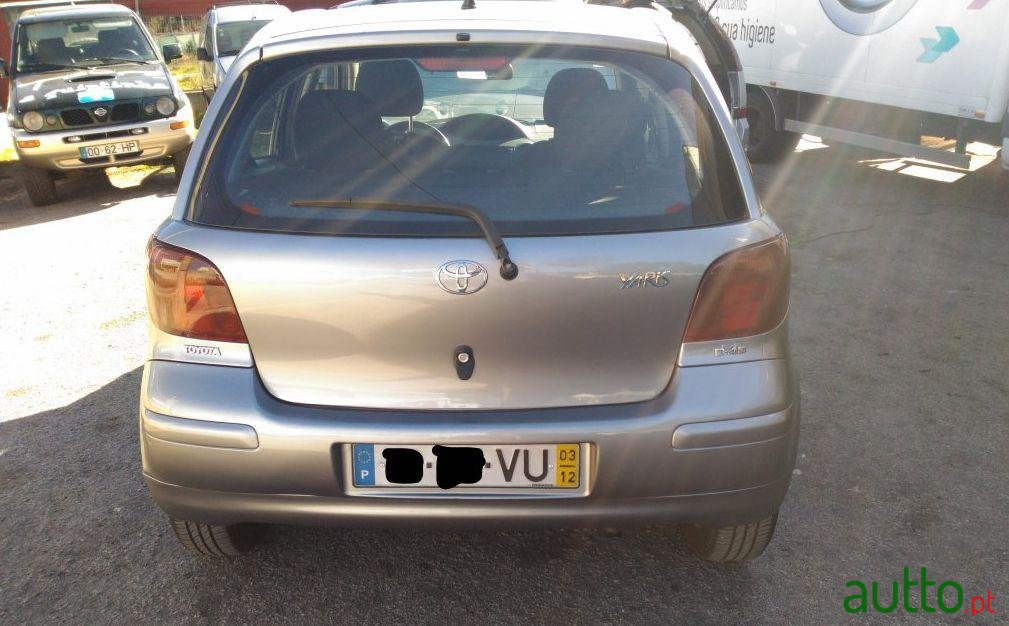 2003' Toyota Yaris 1.4 D-4D Sol Ta photo #2