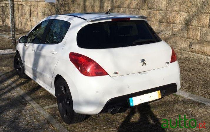 2011' Peugeot 308 photo #2