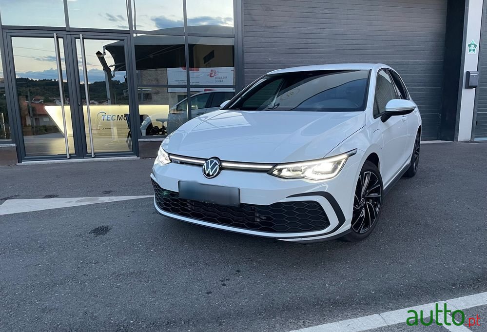 2021' Volkswagen Golf photo #1