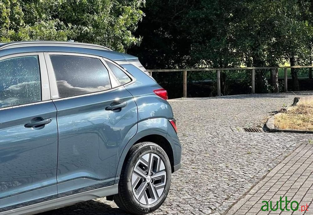 2021' Hyundai Kauai photo #3