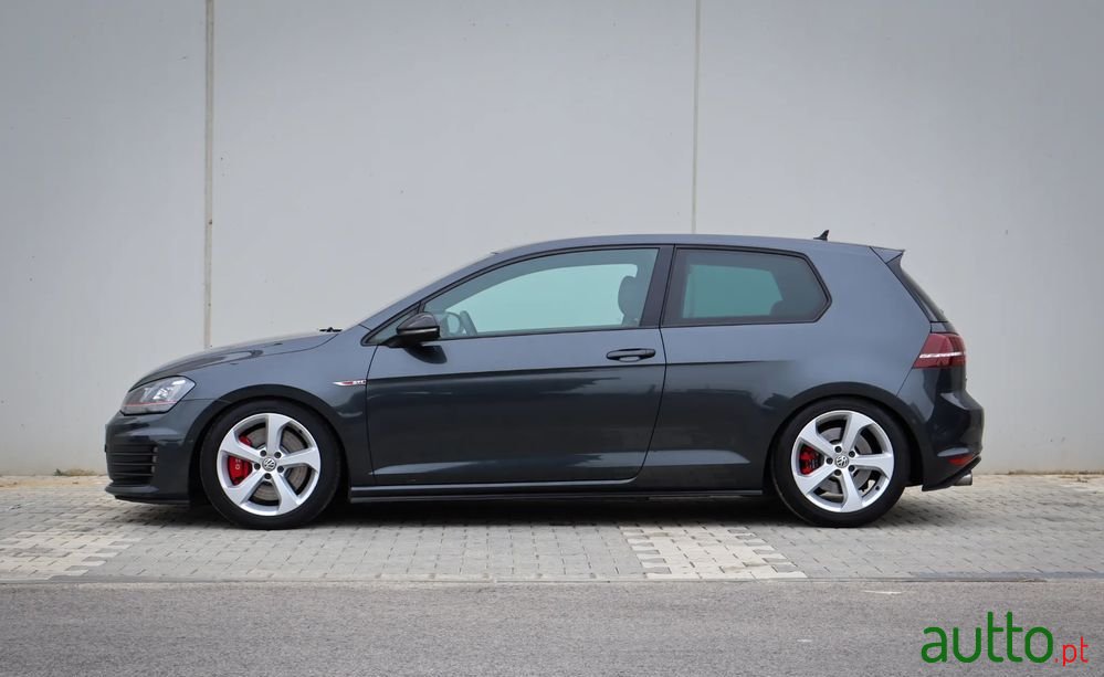 2014' Volkswagen Golf photo #4
