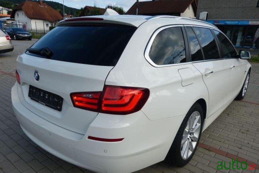 2013' BMW 520 d photo #3