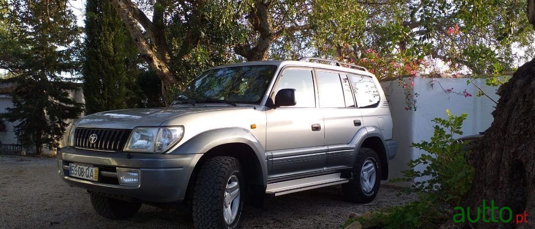 2000' Toyota Land Cruiser photo #4