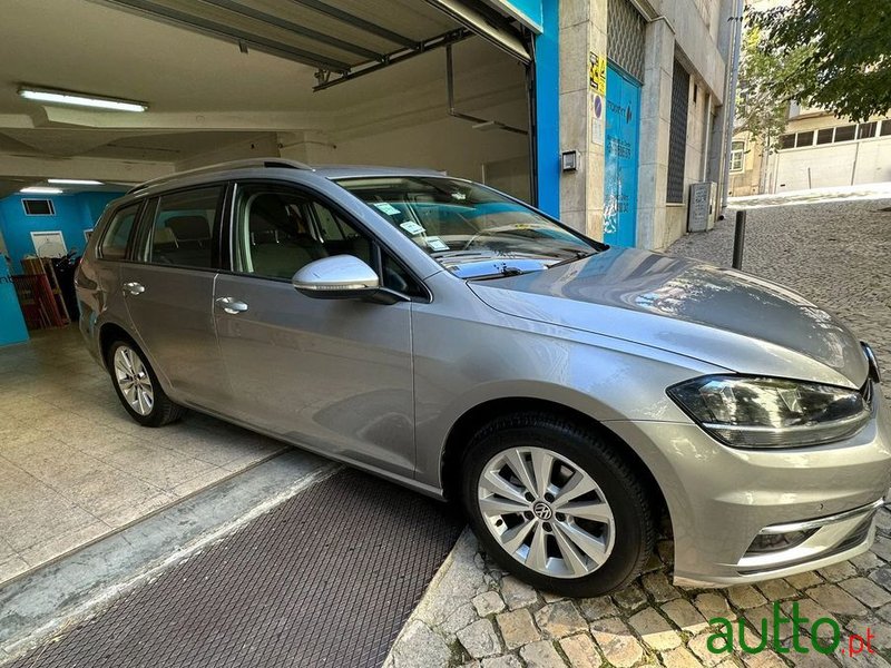 2019' Volkswagen Golf Variant photo #2