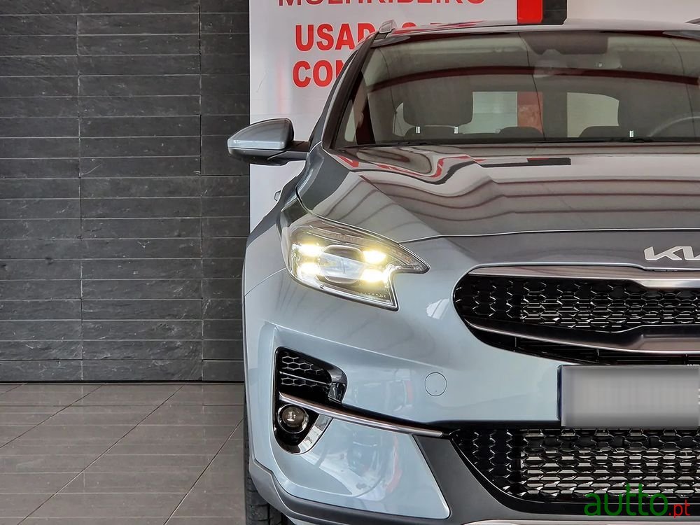 2022' Kia XCeed 1.0 T-Gdi Drive photo #3