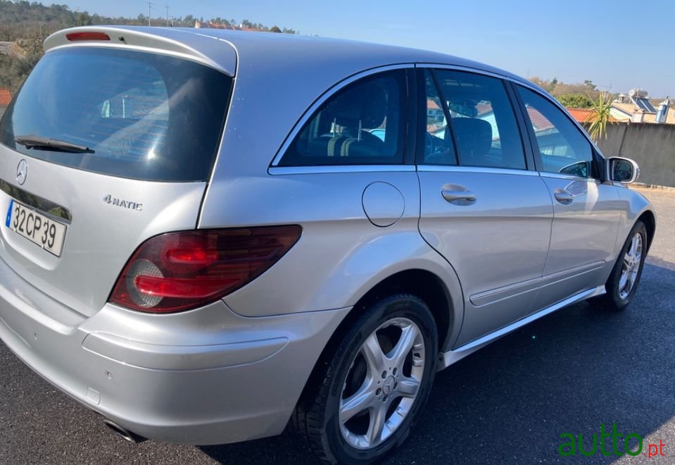 2006' Mercedes-Benz R-320 photo #3