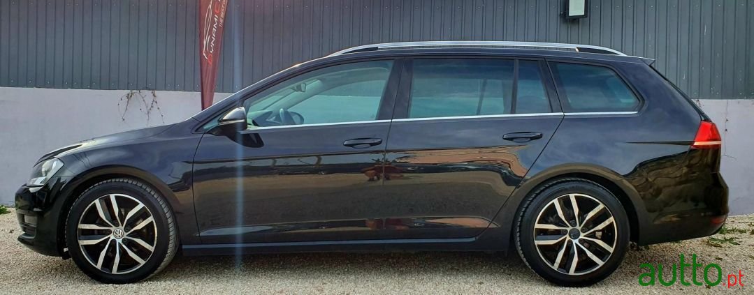 2014' Volkswagen Golf Variant photo #2