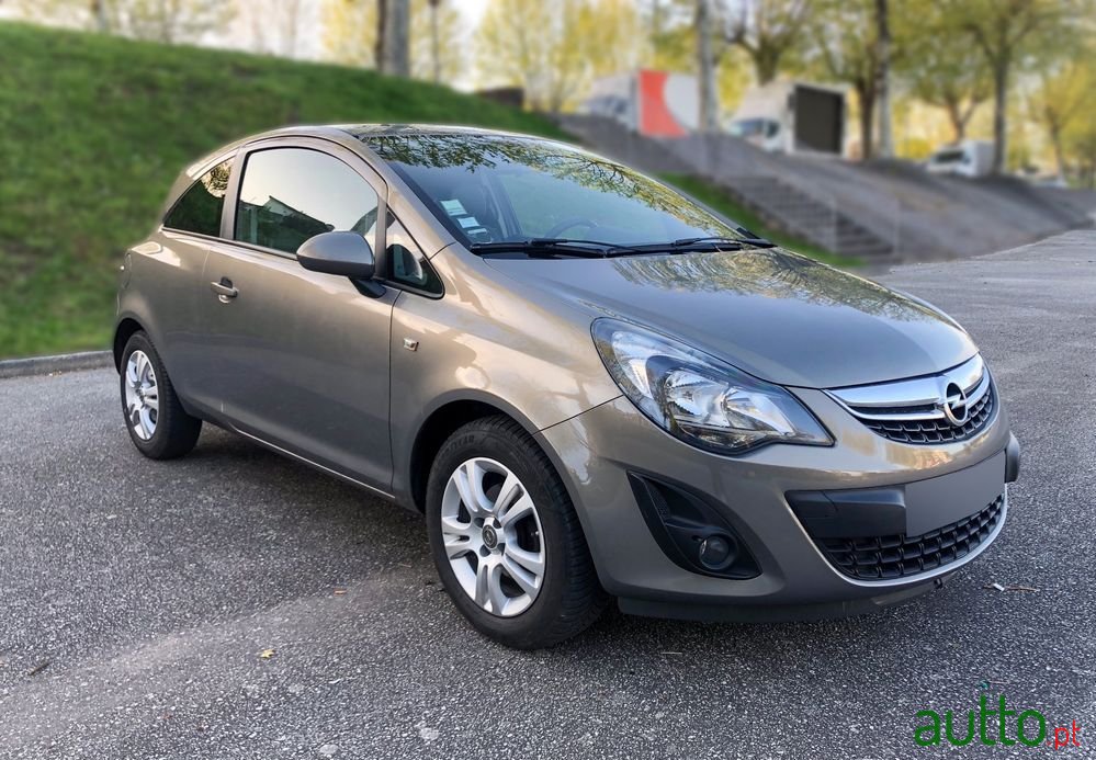 2015' Opel Corsa photo #4