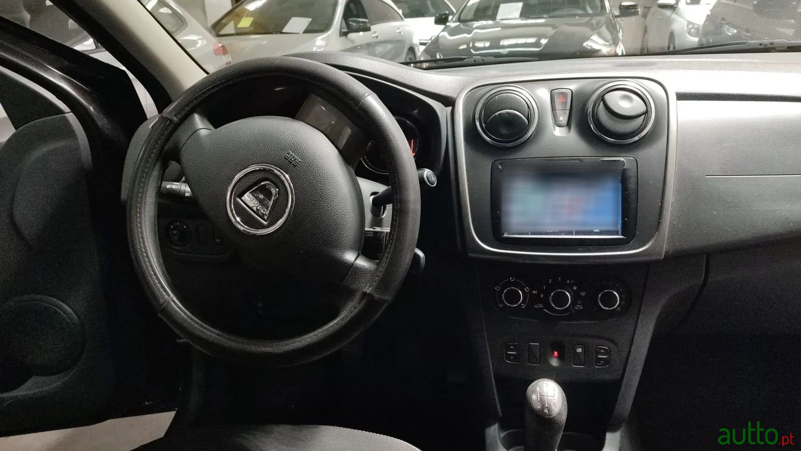 2015' Dacia Logan Mcv photo #5