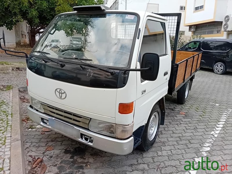 2000' Toyota Dyna photo #4
