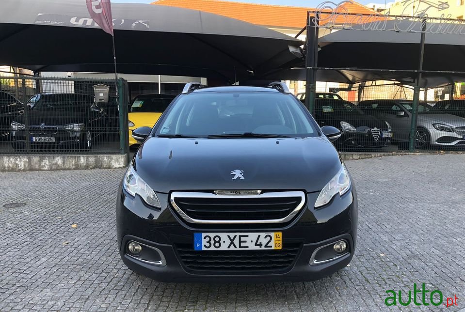 2014' Peugeot 2008 photo #2