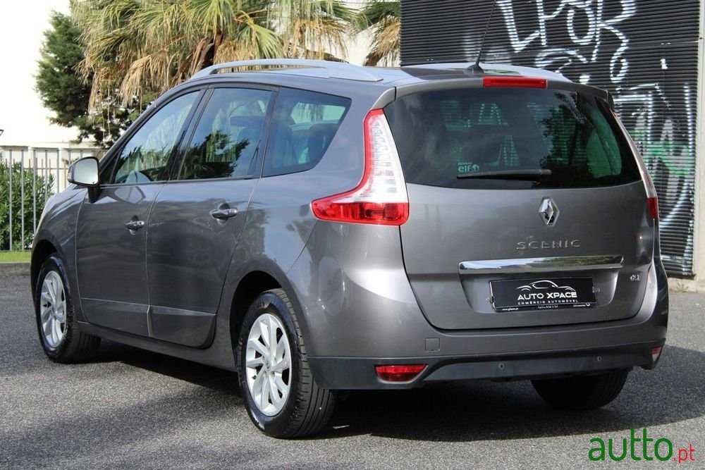 2014' Renault Grand Scenic photo #6