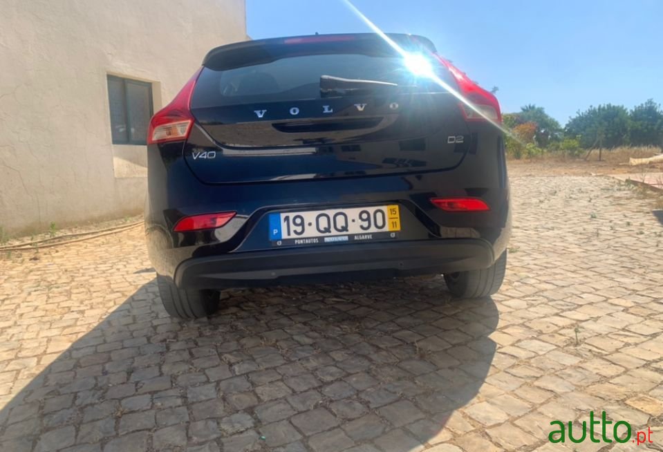 2015' Volvo V40 photo #4