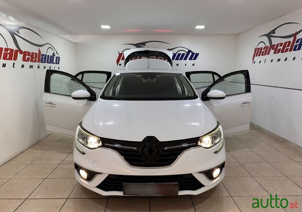 2016' Renault Megane 1.5 Dci Zen photo #5