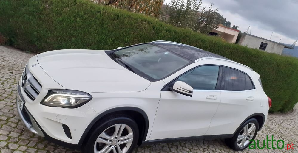 2016' Mercedes-Benz GLA 180 D Score! photo #5