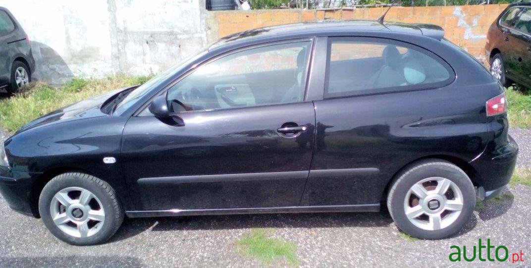 2003' SEAT Ibiza photo #1