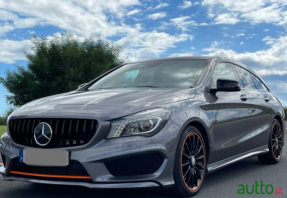 2016' Mercedes-Benz Cla-220 photo #2