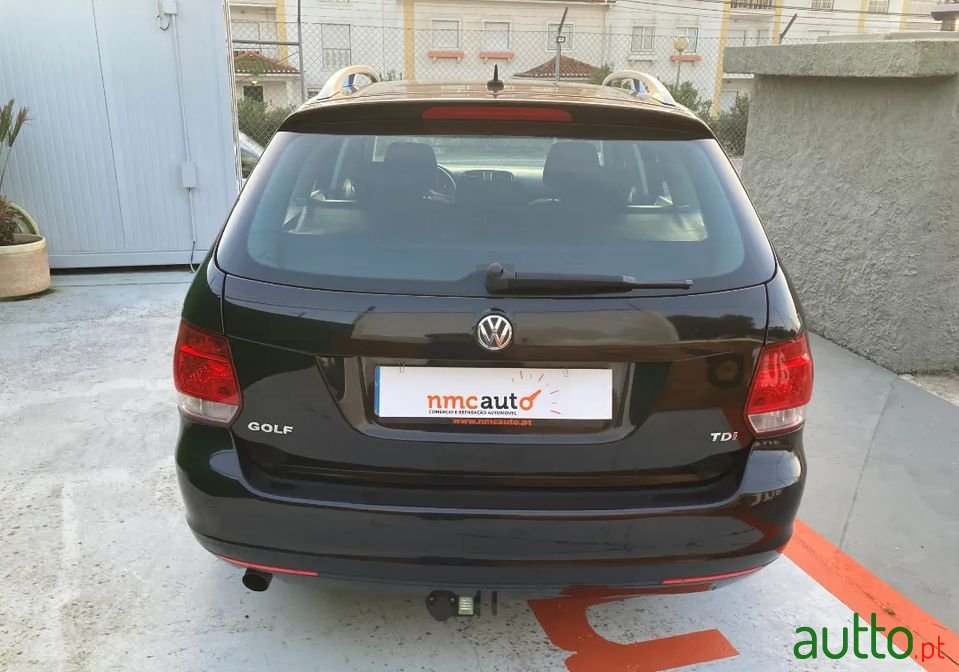 2013' Volkswagen Golf photo #4