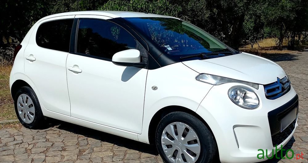 2017' Citroen C1 1.0 Vti Shine photo #4