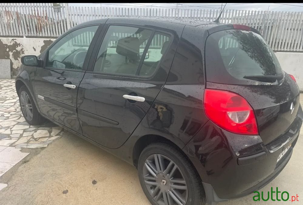 2006' Renault Clio 1.6 16V Initiale Aut. photo #3