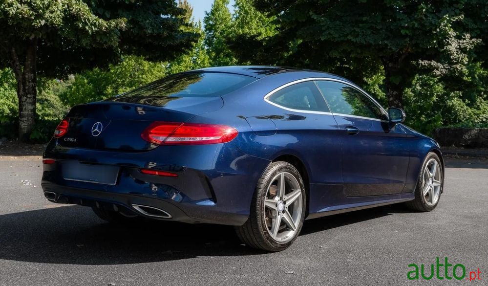 2017' Mercedes-Benz Classe C D photo #4