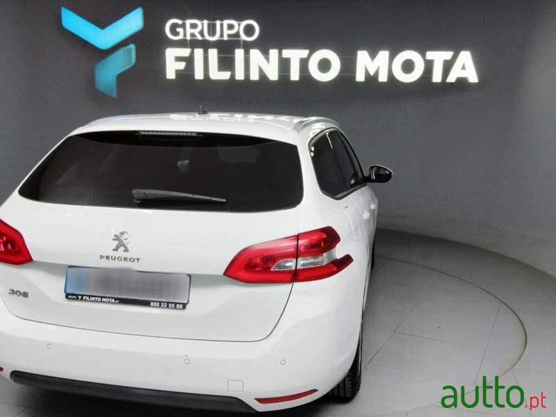 2020' Peugeot 308 Sw photo #3