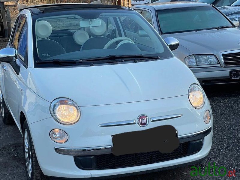 2015' Fiat 500C photo #2