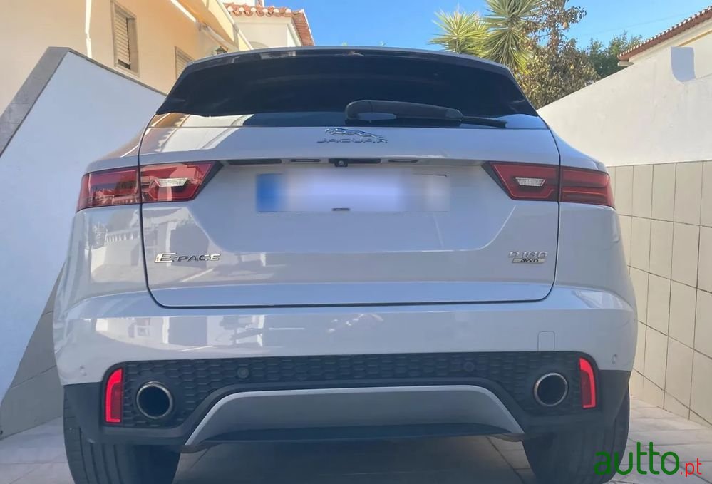 2018' Jaguar E-Pace photo #3