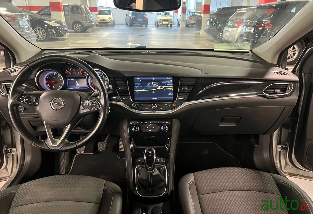 2018' Opel Astra Sports Tourer photo #6