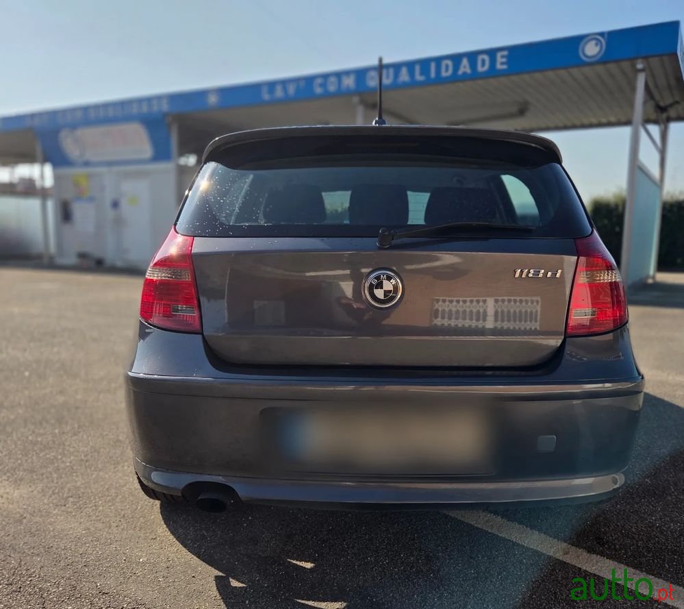 2008' BMW Série 1 photo #3