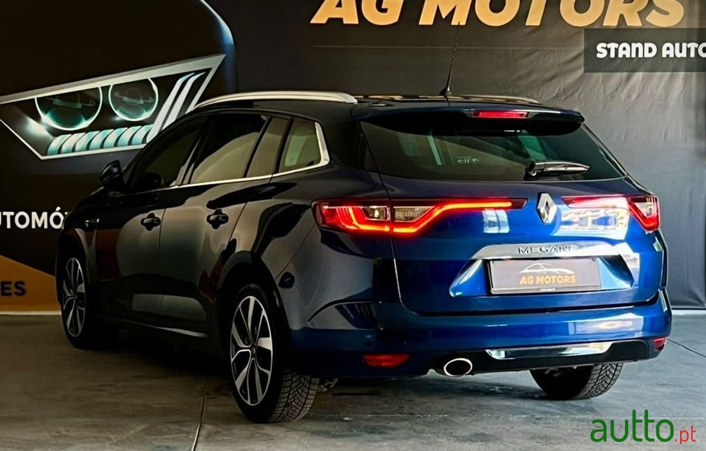 2018' Renault Megane Sport Tourer photo #5