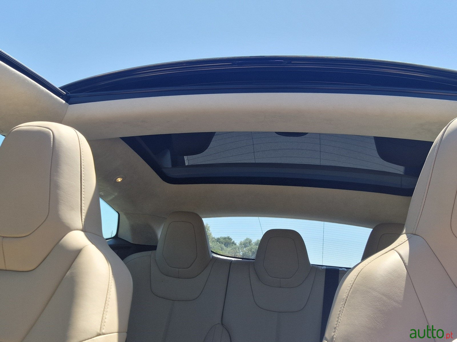 2015' Tesla Model S 85D photo #5
