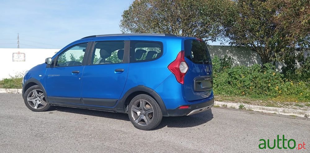 2018' Dacia Lodgy photo #2