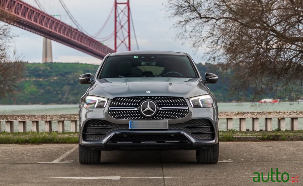 2022' Mercedes-Benz Classe Gle photo #2
