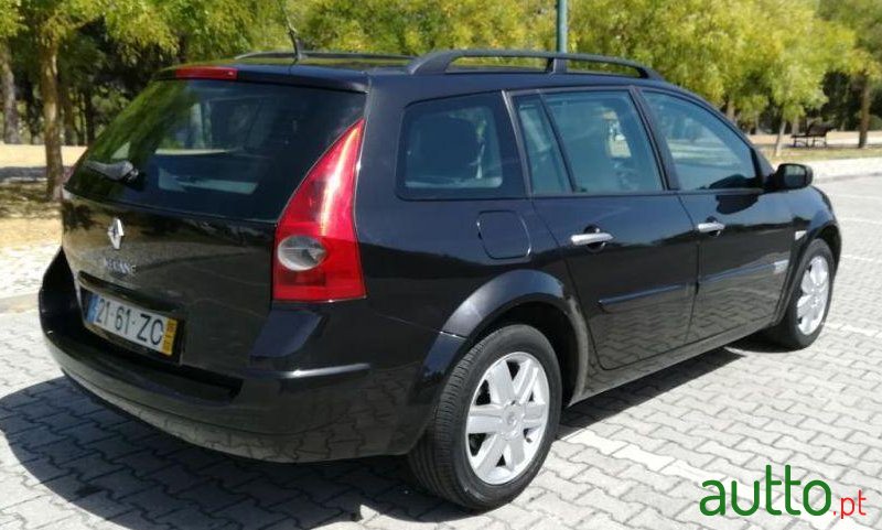 2005' Renault Megane-Break 1.5 Dci Dynamique photo #2