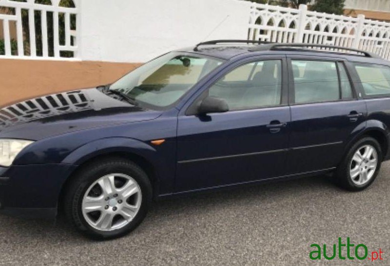 2001' Ford Mondeo Sw photo #1