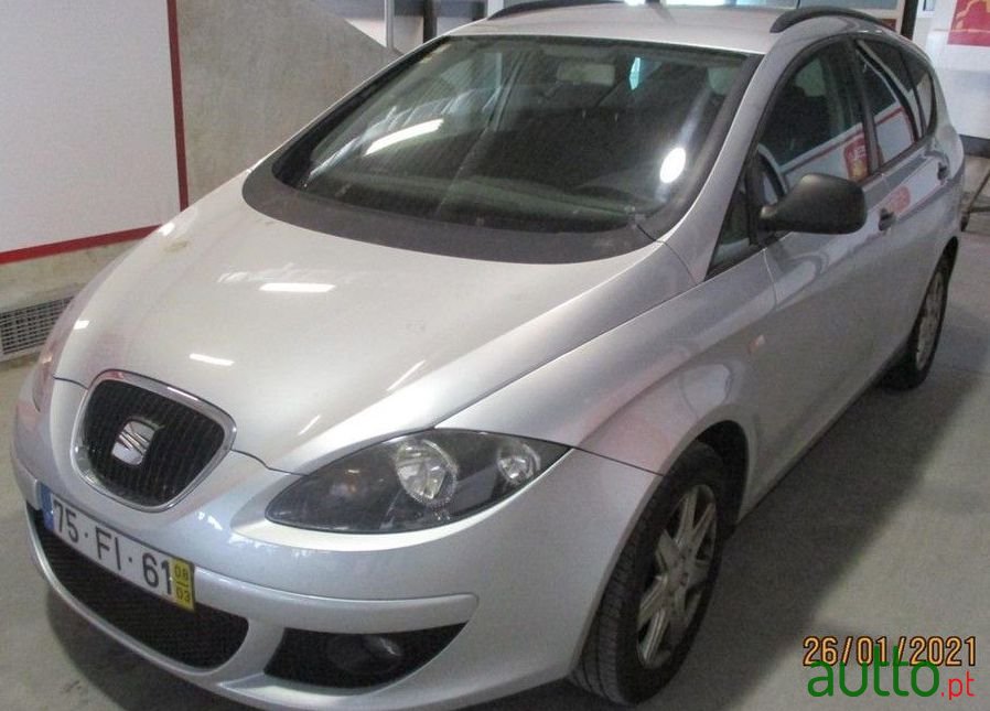 2008' SEAT Altea photo #3