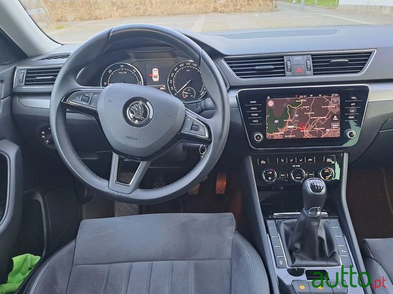 2019' Skoda Superb 1.6 Tdi Style photo #5