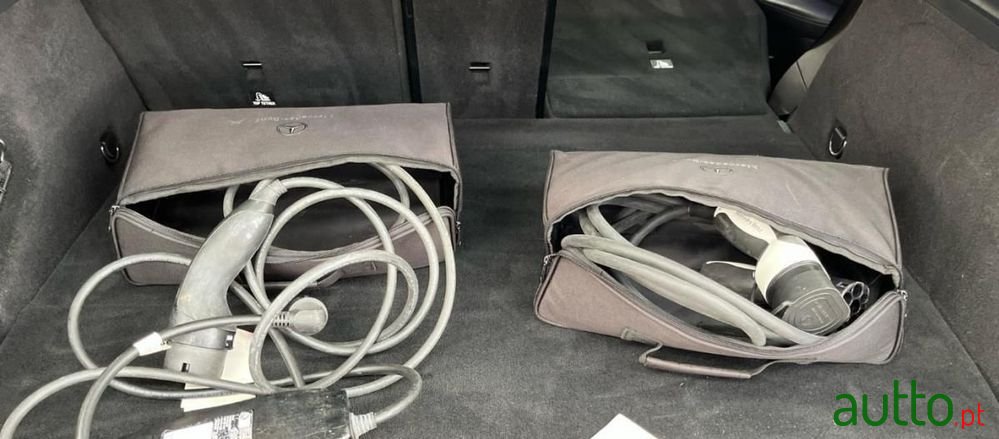 2021' Mercedes-Benz Classe Glc De 4Matic photo #3