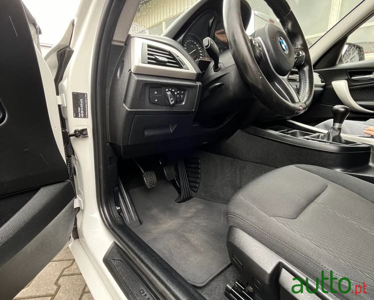 2016' BMW Série 1 I Pack M photo #6