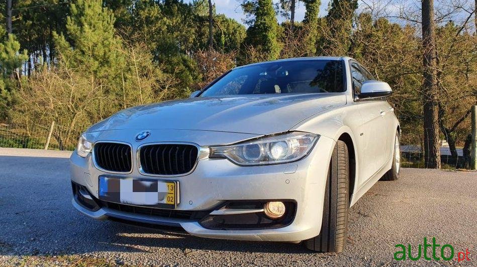 2013' BMW 320 Auto Sport Line photo #5