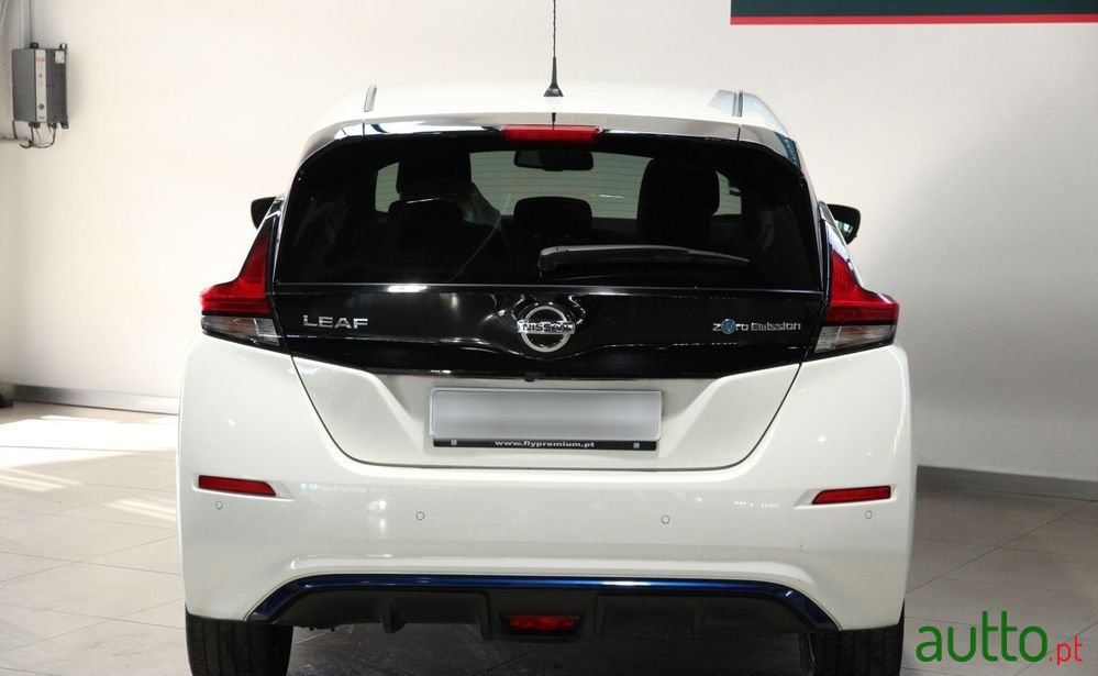 2018' Nissan Leaf N-Connecta photo #4