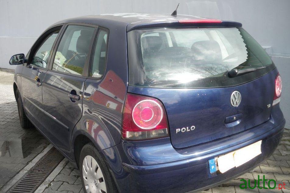 2006' Volkswagen Polo photo #3