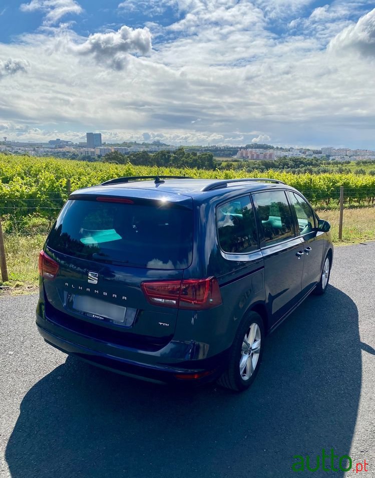 2017' SEAT Alhambra photo #3