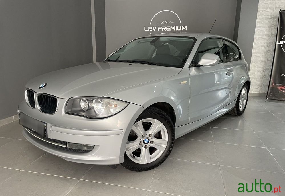 2010' BMW Série 1 I photo #2