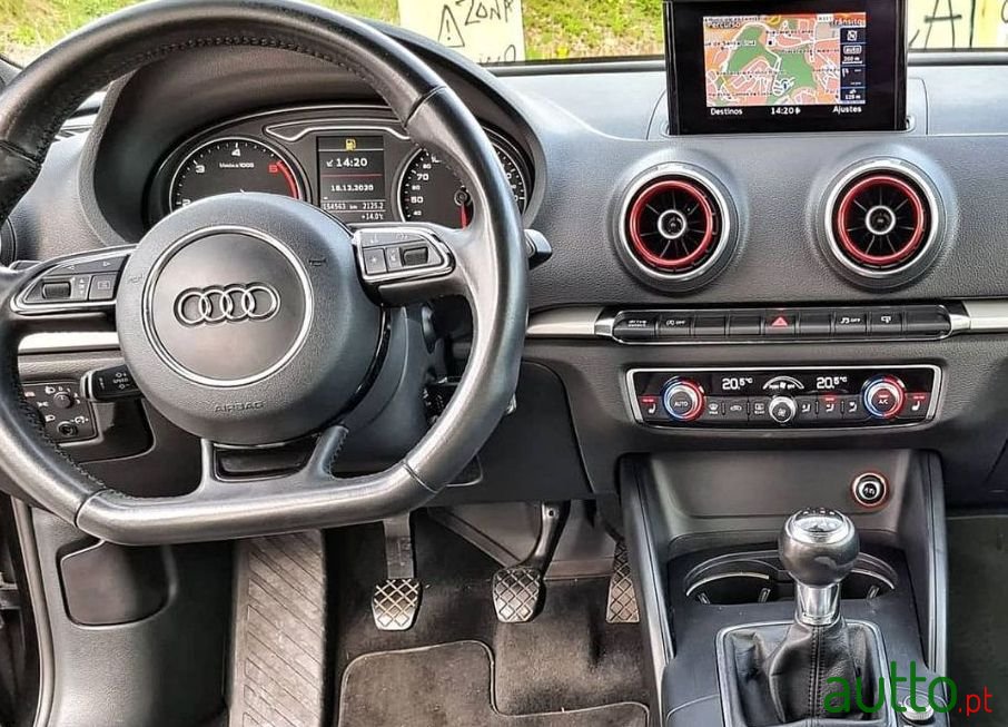 2014' Audi A3 Sportback photo #3